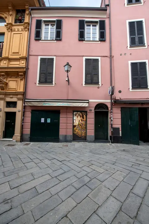 252 - Casa Sestrina - Centro Storico, 90metri dalla Baia del Silenzio patrimonio unesco da spiaggia e mare