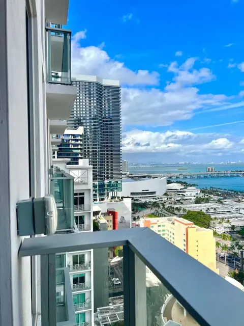 Ocean view Studio Pool and gym