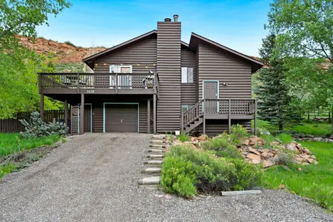 Horsetooth Stoop Trails, Lake Access and Mountain Views