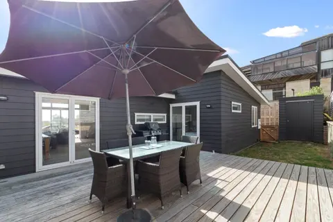 Modern Kiwi Bach - Waihi Beach Holiday Home