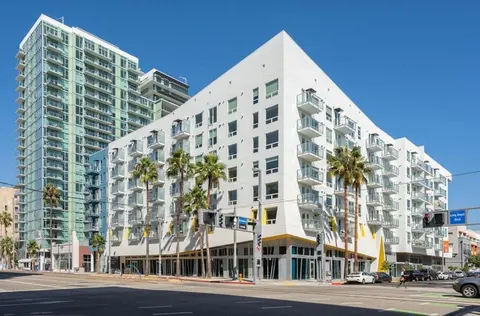 Level Long Beach - East Village
