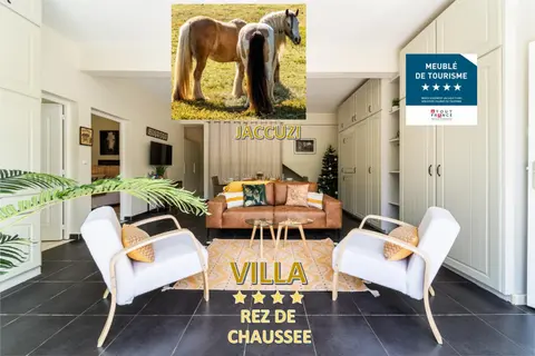 Villa et grand jacuzzi six personnes, en pleine nature