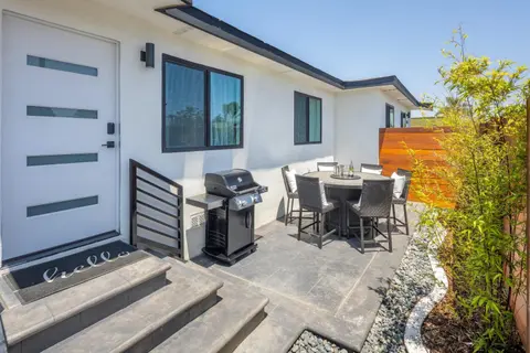 2 Bedroom House - Fire Pit Table BBQ - Downtown