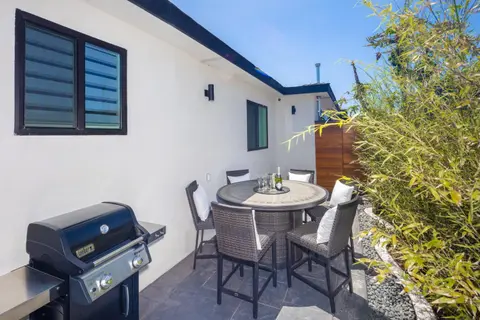 3 Bed House with Fire Pit Table and BBQ - Downtown