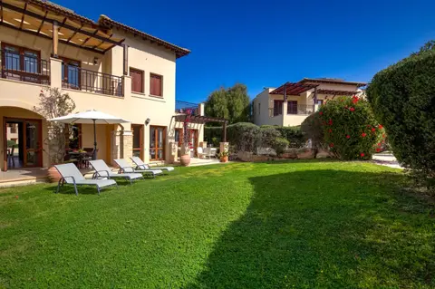 2 bedroom Apartment Asulon with communal pools, Aphrodite Hills Resort