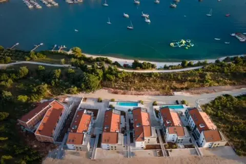 Luxury apartment Anto with sea view and balcony