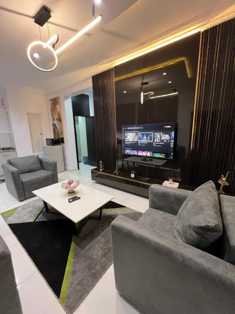 1 bedroom Luxury Shortlet Apartment in Osapa London, Lekki