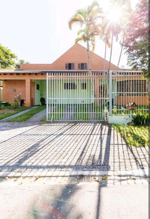 Casa na Granja Viana - Cotia
