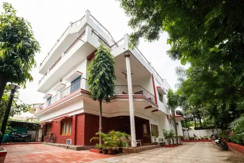 Hotel O Home Gautam Homestay