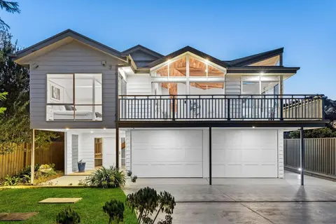 Blairgowrie Beachside Retreat Solar Heated Pool