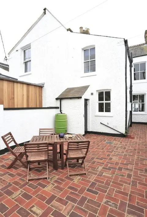 5 Wymering Road