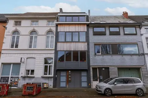 Homely duplex near historic city center & station