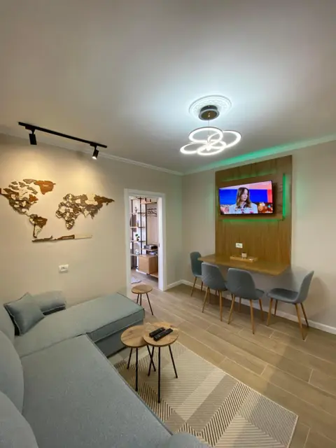 En's Beach Apartment (Two Steps From The Sea) Luxury Apartment in Mali i Robit, GOLEM