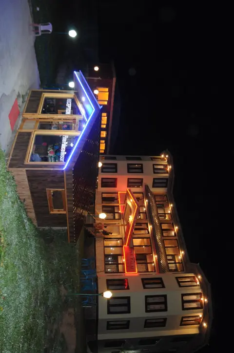 Pine Palace Resort