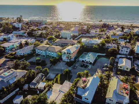 LUXURY VACATION HOME! ADD A GOLF CART!!