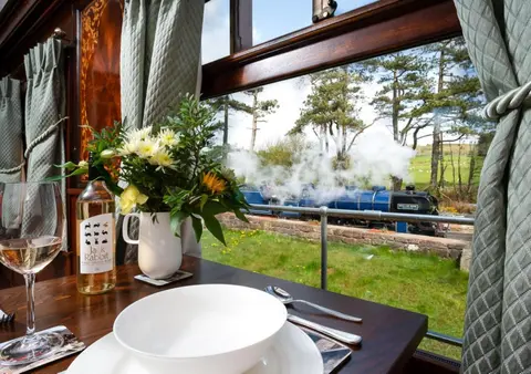 Esk Pullman Carriage