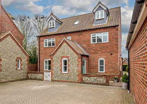 5 Bed in Mundesley oc-t26834