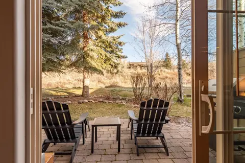 Central Park Townhome 26