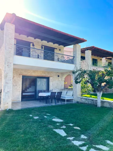 Mikael Pool Villa Paliouri