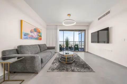 Dreamy 3 Bedroom In Best Location Parking