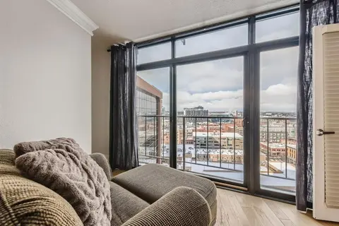 Larimer Luxury Top Notch Amenities Walk to All