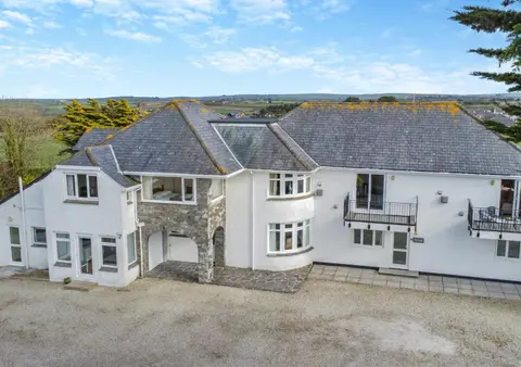 2 Bed in Padstow oc-p00487
