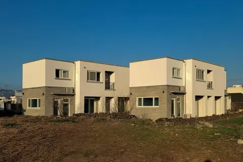 Iho Bay