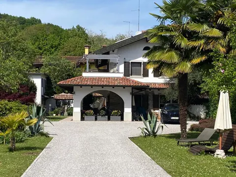 Villa Rose