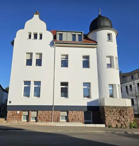 Evelyns Apartment, nahe der Therme und dem Zentrum, privat Parkplatz, Balkon, Highspeed-WLAN