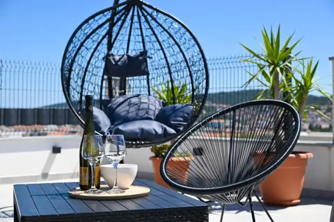 Studio apartman with jacuzzi on rooftop