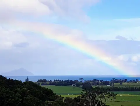 Waipū Thunder Domes no.1 offgrid eco glamping dome