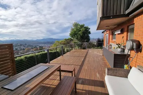 Zenith Lodge