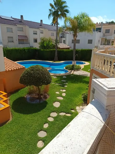 Adosado cerca del mar 1-2