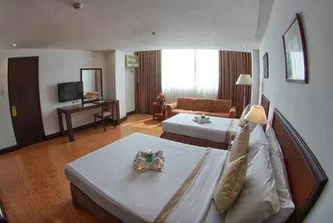 Rajah Park Hotel by Hiverooms