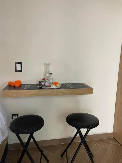 La Casa de las flores AIRBNB
