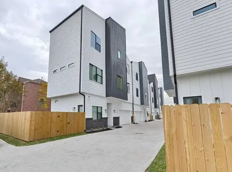 Luxury Galleria Townhome