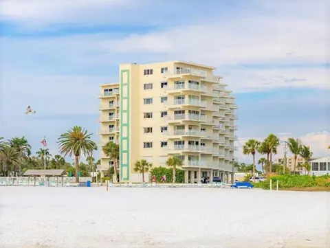 Jamaica Royale Beachfront Tower By Beachside Management