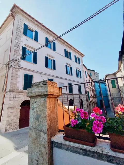 Palazzo Palloni: Piano Nobile