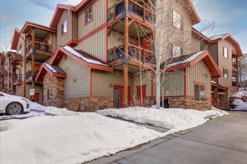 Bear Hollow Lodges 1313 by Moose Management