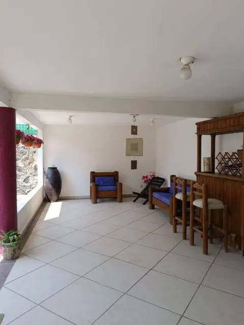 Casa Minimalista Bosques- 3 pisos