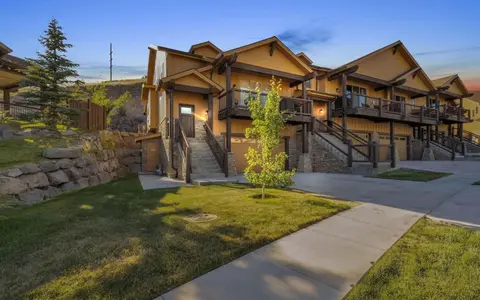 Black Rock Ridge 14457 by Moose Management