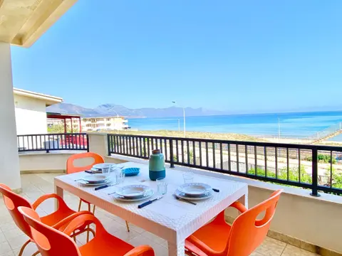 Brezza Marina Apartment, 50 mt dalla spiaggia