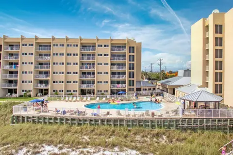 Beach House Condominiums C603 - Beachfront with Pool, Wi-Fi, & Beach Service