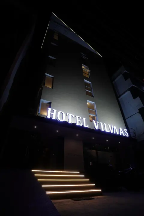 HOTEL VILVAAS
