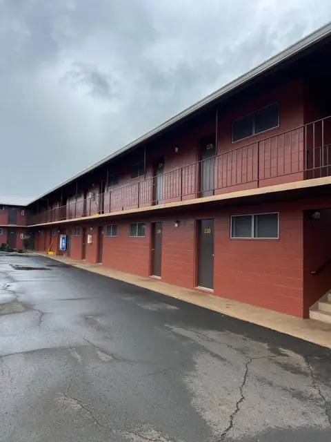Tip Top Motel