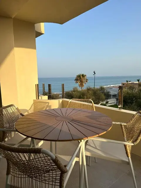 121- Beachfront apartment with views, Fuengirola