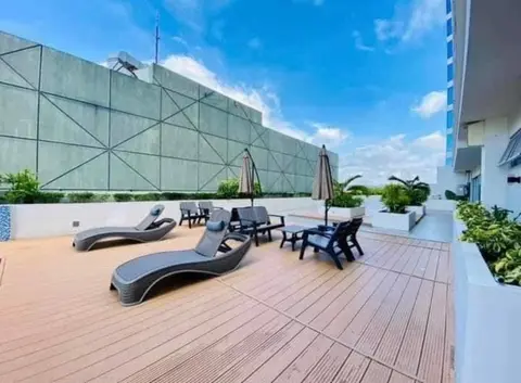 11F Studio Inspiria Tower, Central location