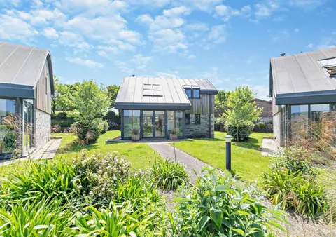 3 Bed in Trevone oc-c29020