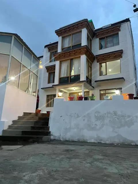 Basera Inn