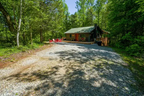 The Big Little Cabin - Hot Tub - Playground